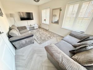 Cuddington Grove Rossmore